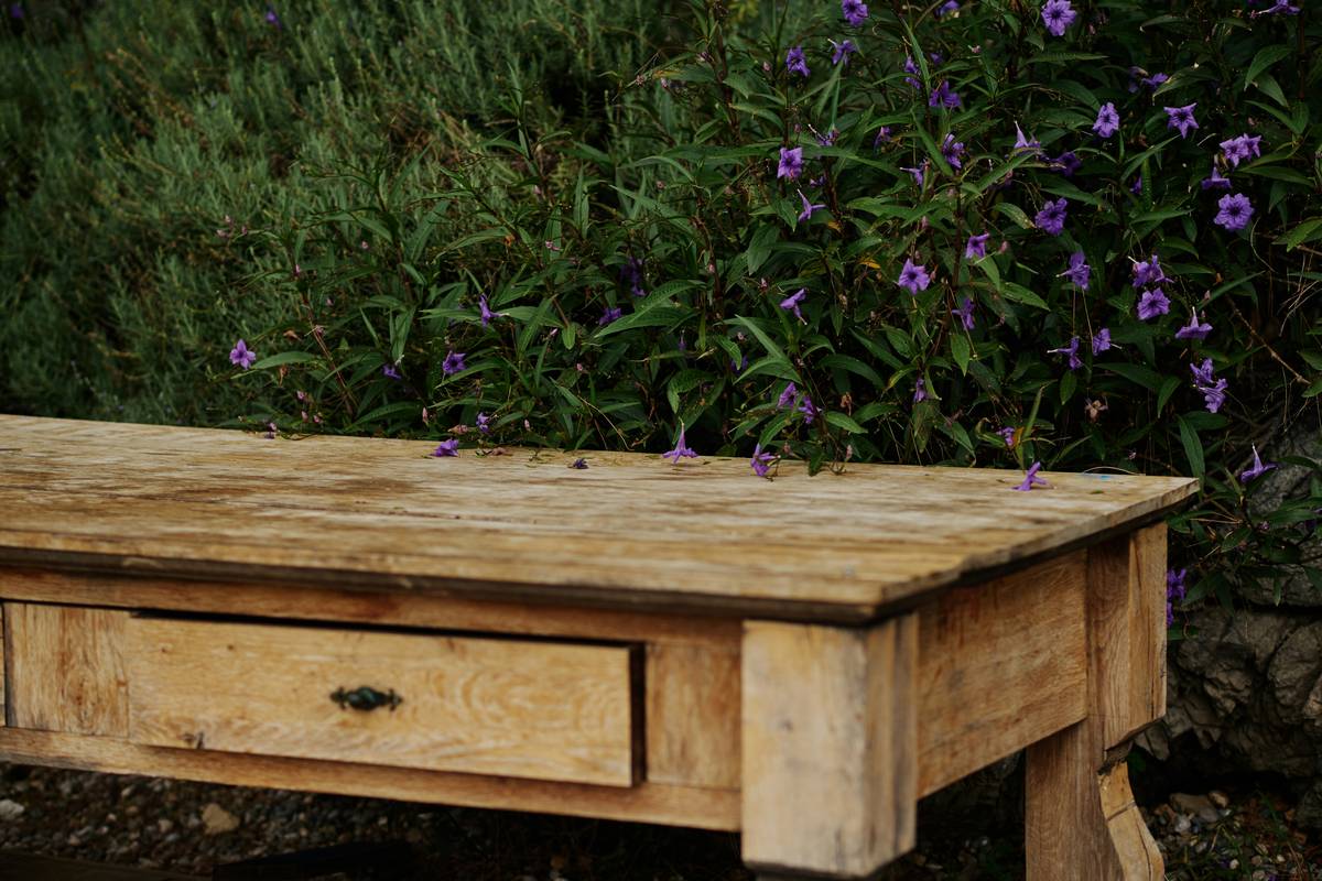 Why Your Home Office Needs a Recycled Smart Desk (And How to Actually Choose One That Doesn’t Suck)